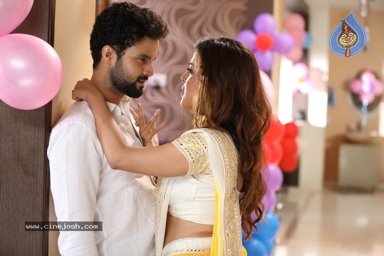 2 Friends Movie Stills And Posters - 29 / 34 photos