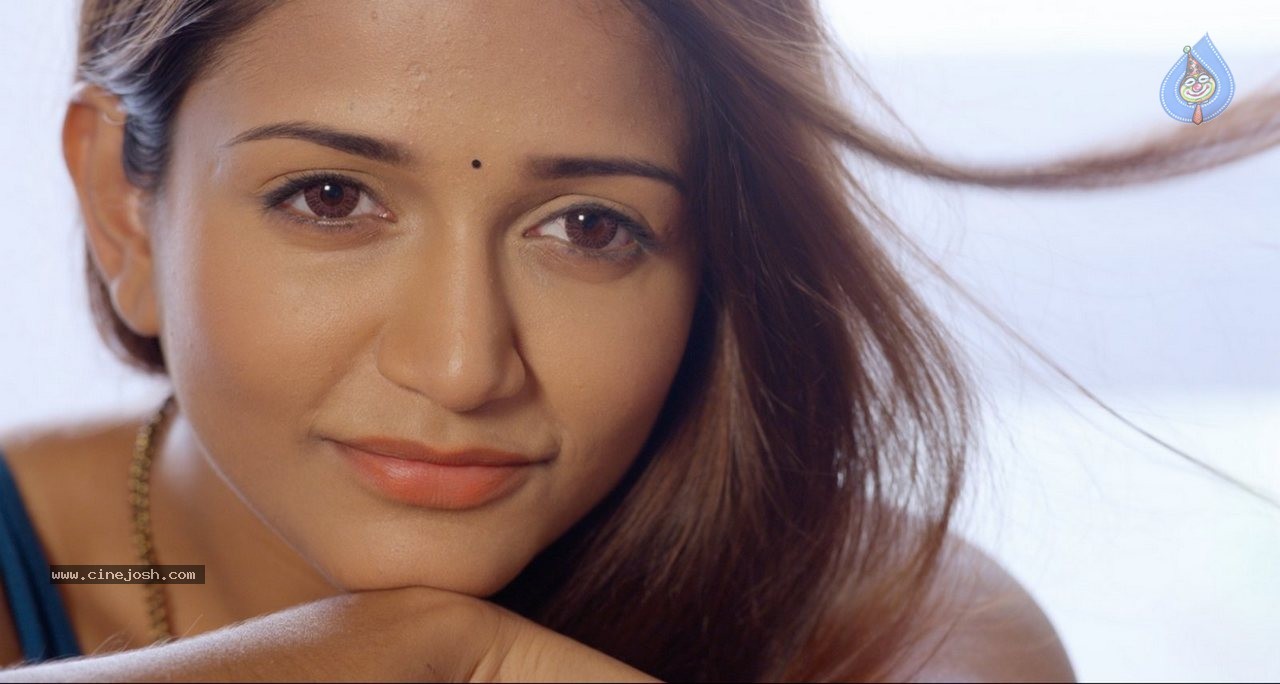 365 Days Movie Latest Stills - 15 / 31 photos