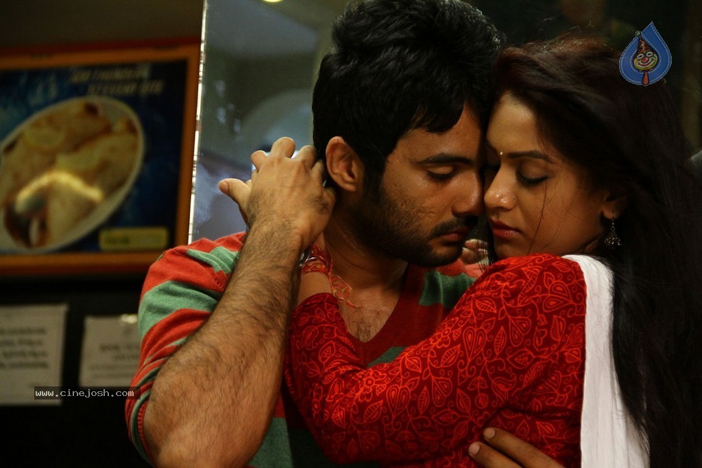 3 Idiots Movie Stills - 15 / 23 photos