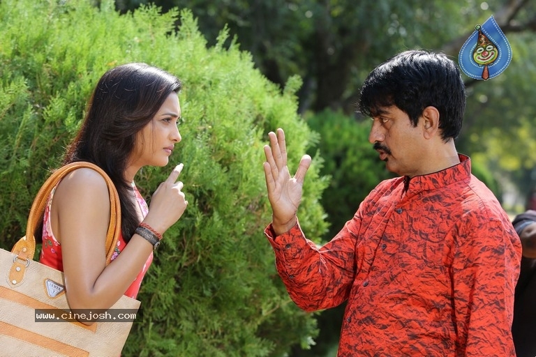 4 Letters Movie Posters And Working Stills - 12 / 15 photos