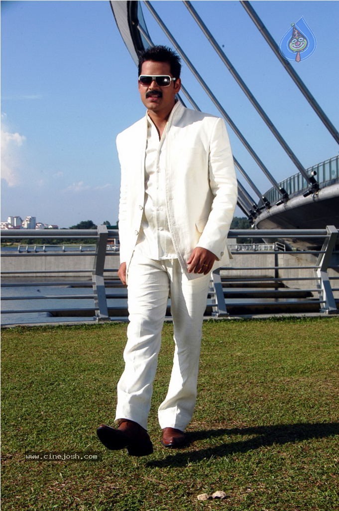 6 Candles Tamil Movie Stills - 2 / 26 photos