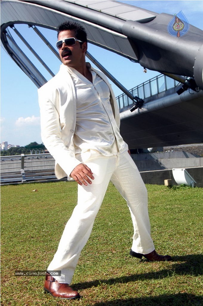 6 Candles Tamil Movie Stills - 9 / 26 photos