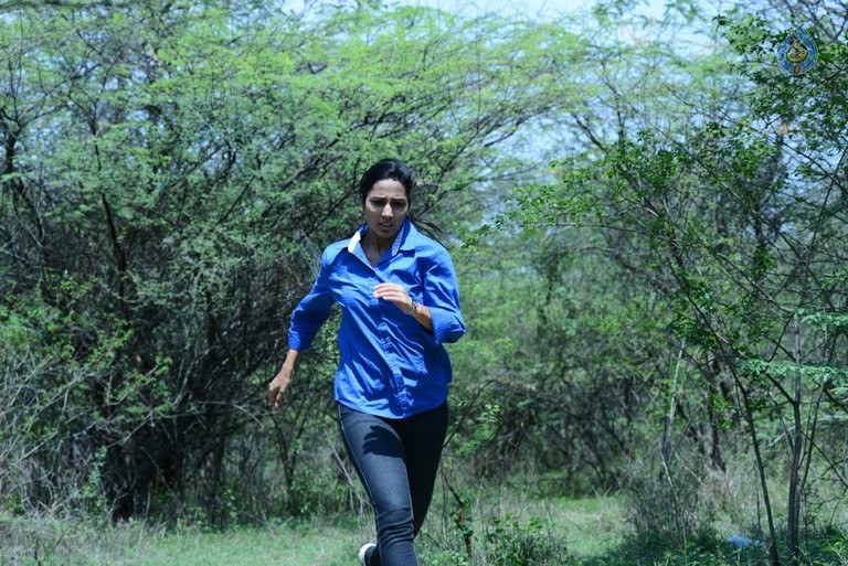 7 to 4 Movie Photos and Posters - 5 / 42 photos