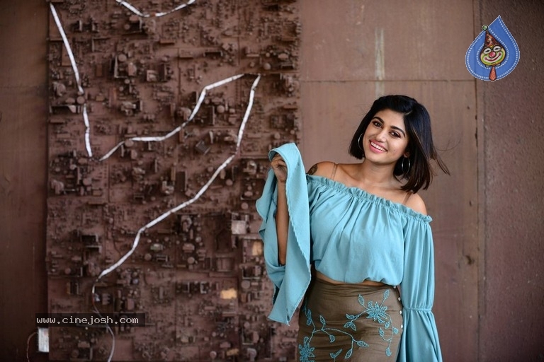 90 ml Movie Stills - 9 / 21 photos