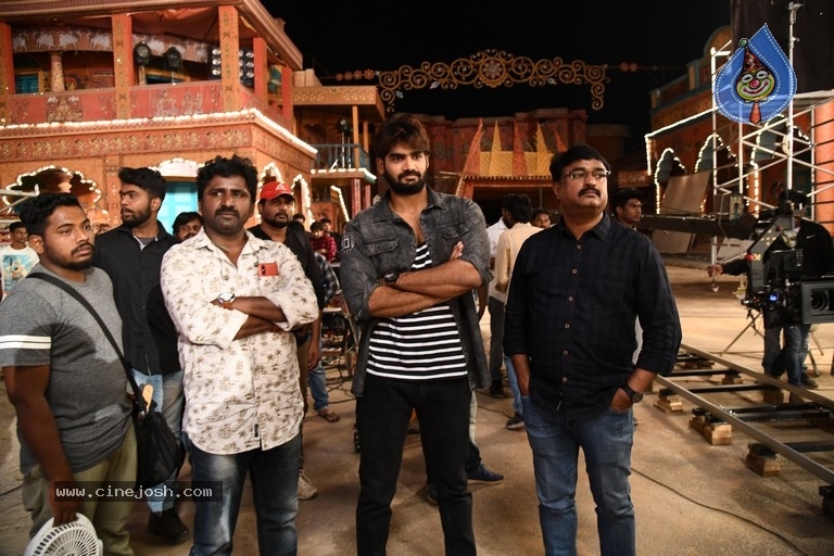 90ml Movie Wotking Stills - 15 / 24 photos