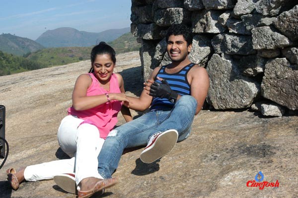 Andari Banduvaya  Movie Stills 2 - 11 / 24 photos