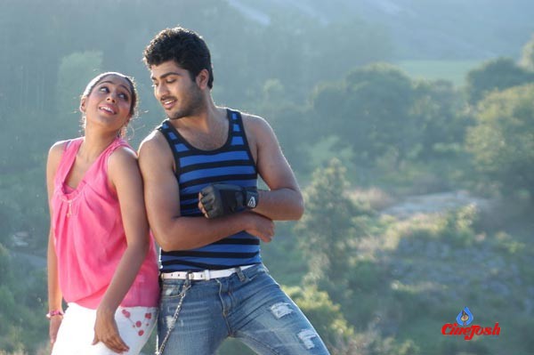 Andari Banduvaya  Movie Stills 2 - 13 / 24 photos