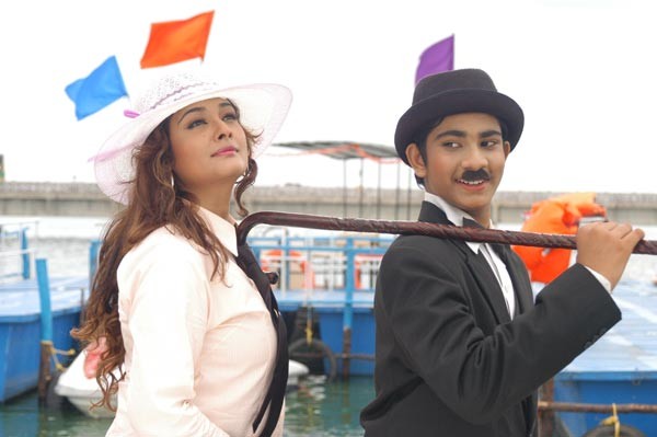 Highschool Movie Stills - Kiran Rathod, Karthik - 16 / 22 photos