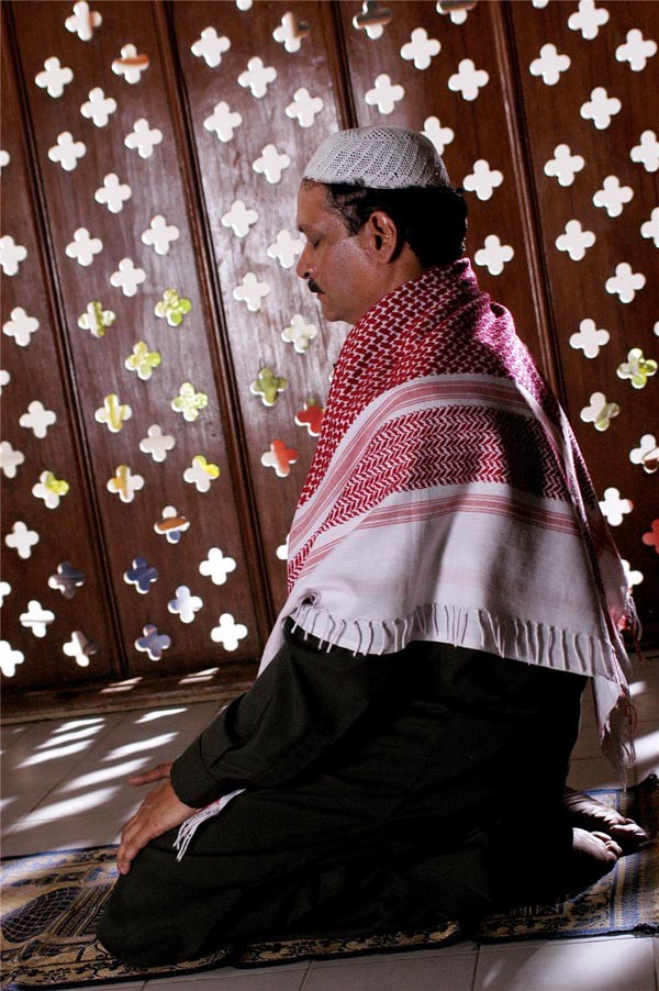 Najarana Movie - Kalyani, Suman Stills - 5 / 21 photos