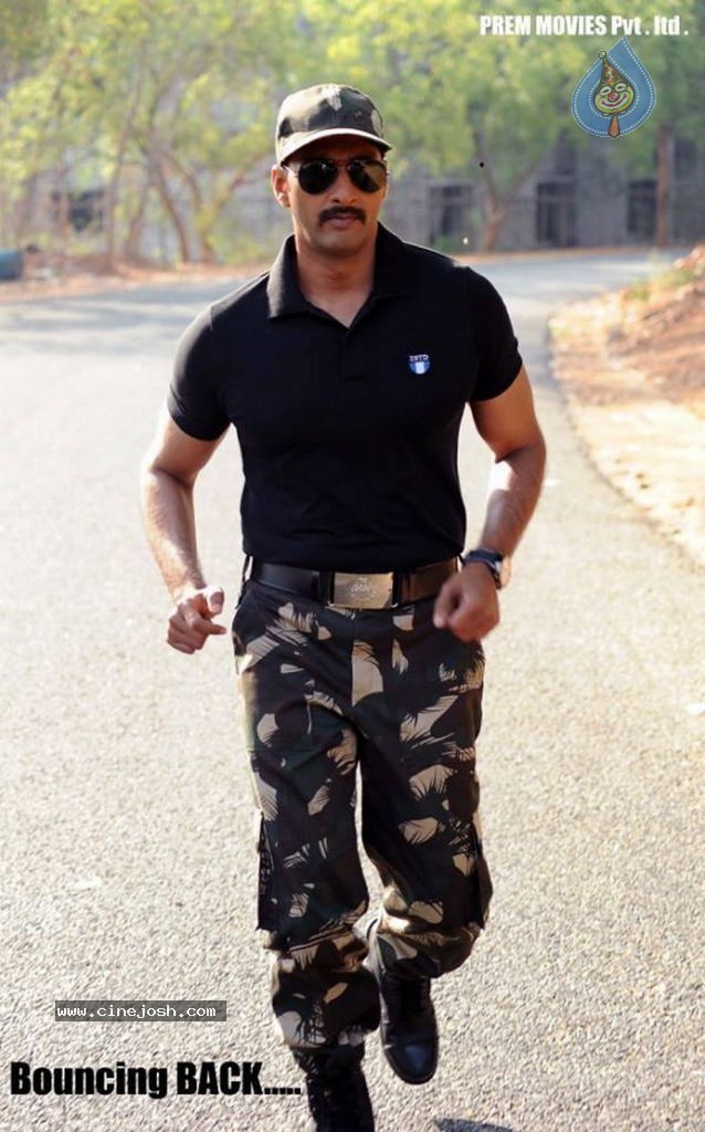 Aa Aiduguru Athade CM Movie Stills - 53 / 126 photos