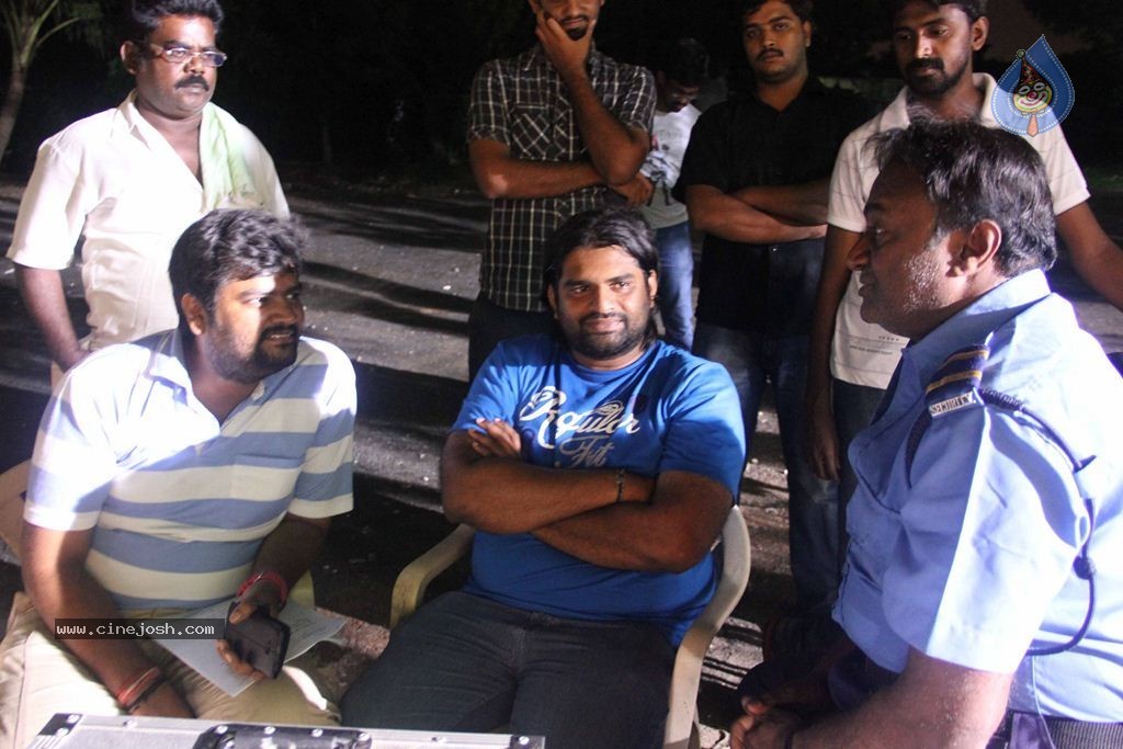 Aaaah Tamil Movie Stills - 32 / 86 photos