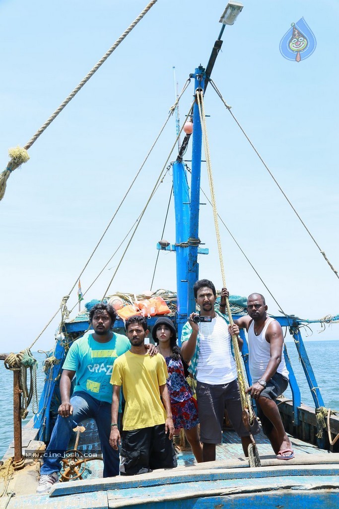 Aaaah Tamil Movie Stills - 45 / 86 photos