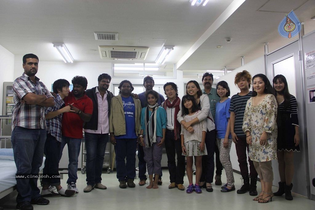 Aaaah Tamil Movie Stills - 64 / 86 photos