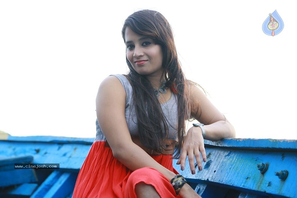 Aaaah Tamil Movie Stills - 73 / 86 photos