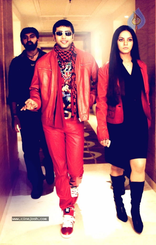 Aadhi Bhagavan Tamil Movie Stills - 2 / 6 photos