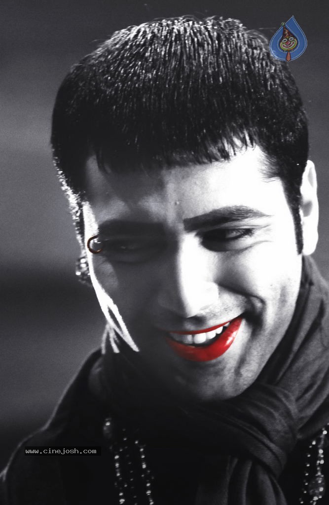 Aadhi Bhagavan Tamil Movie Stills - 5 / 6 photos