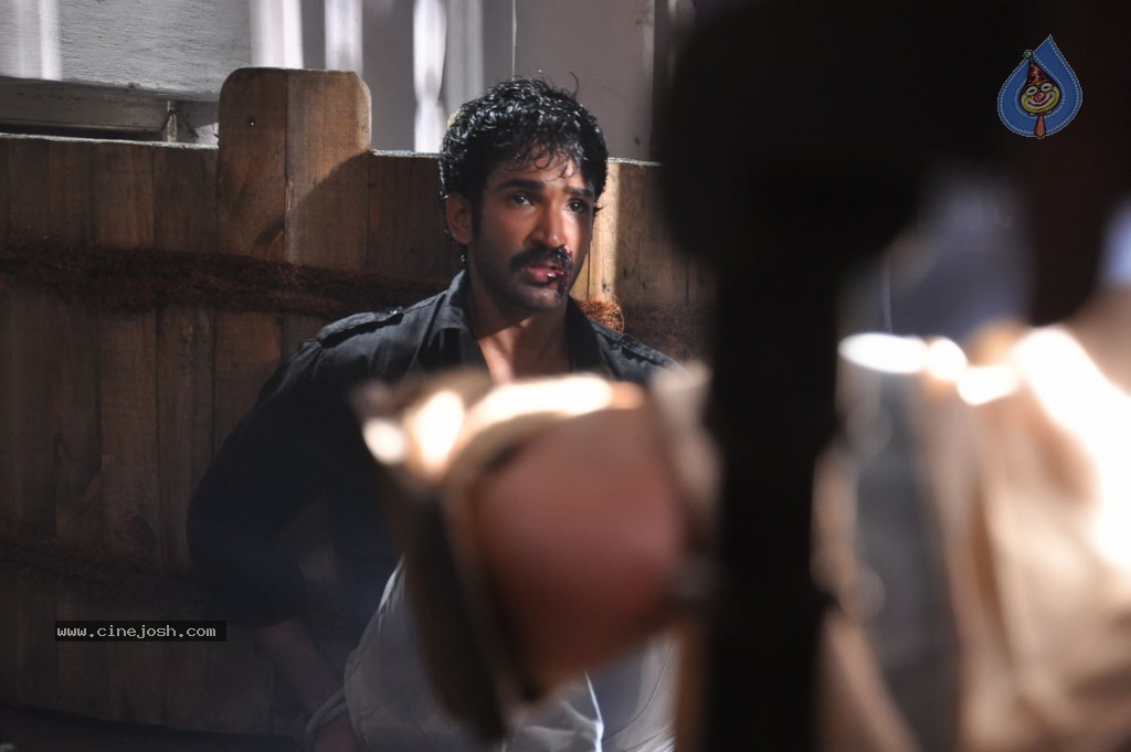 Aadi Pinisetty New Movie Stills - 31 / 78 photos