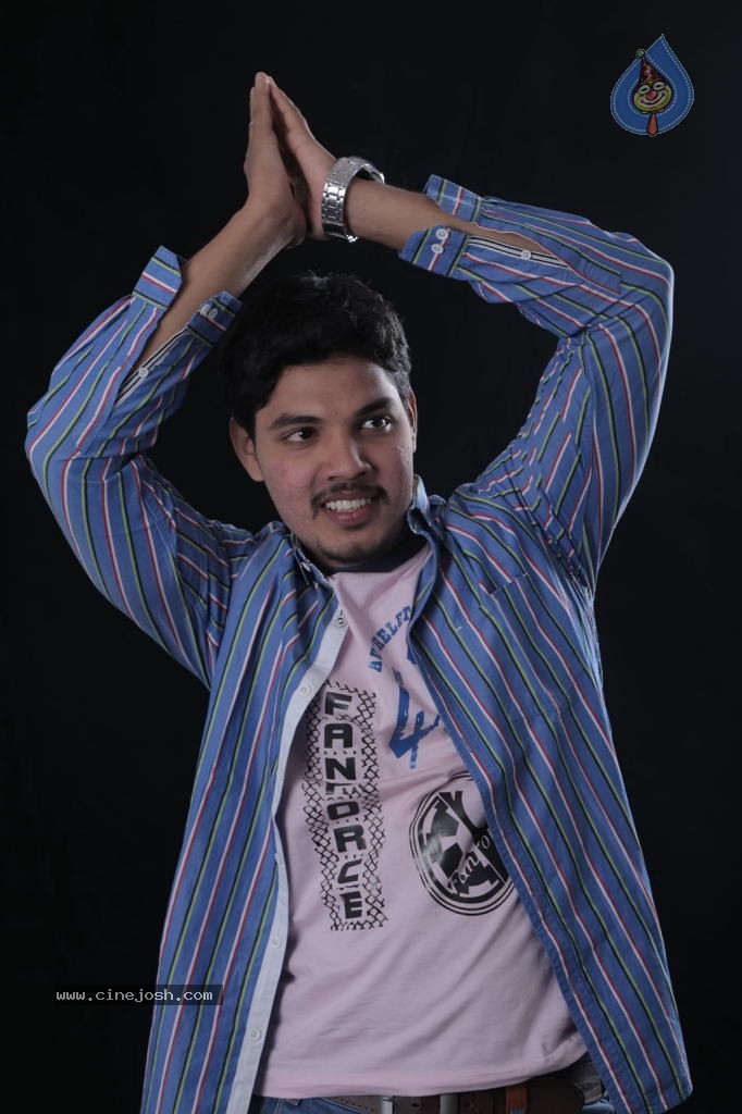 Aadi Pona Aavani Tamil Movie Stills - 37 / 52 photos