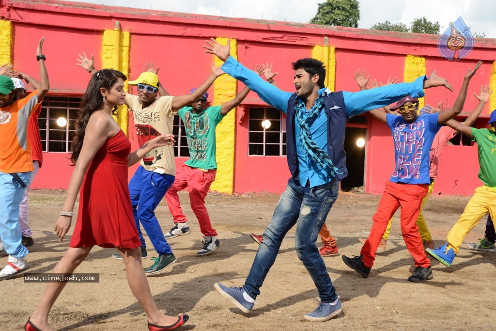 Aadu Magaadra Bujji Photos - 24 / 69 photos