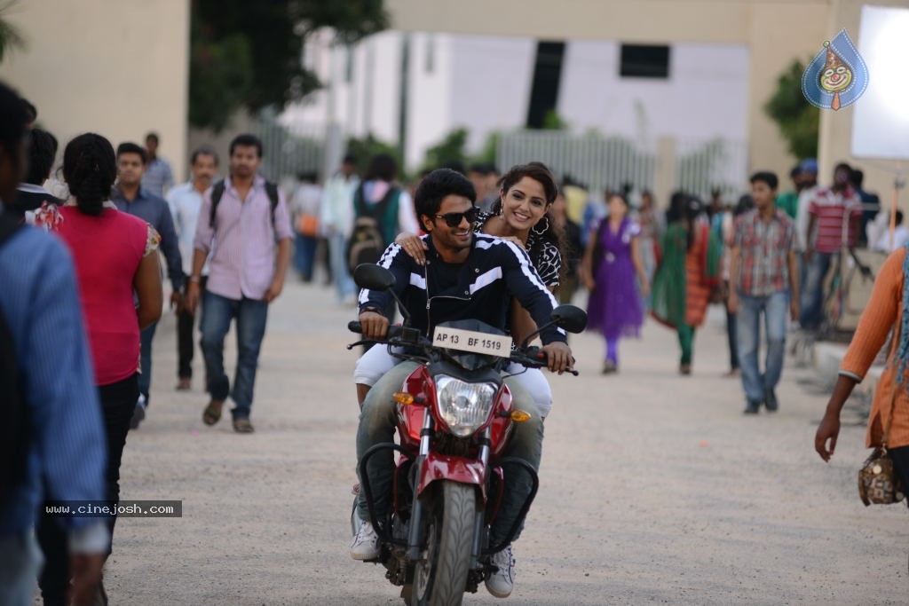 Aadu Magaadra Bujji Photos - 30 / 69 photos