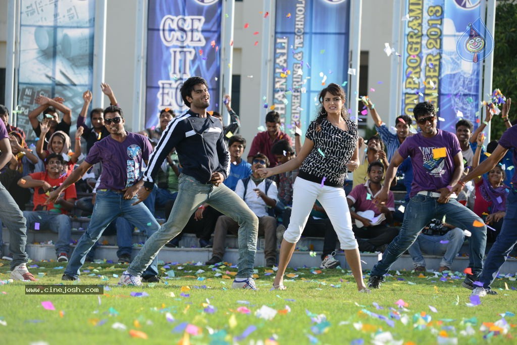 Aadu Magaadra Bujji Photos - 39 / 69 photos