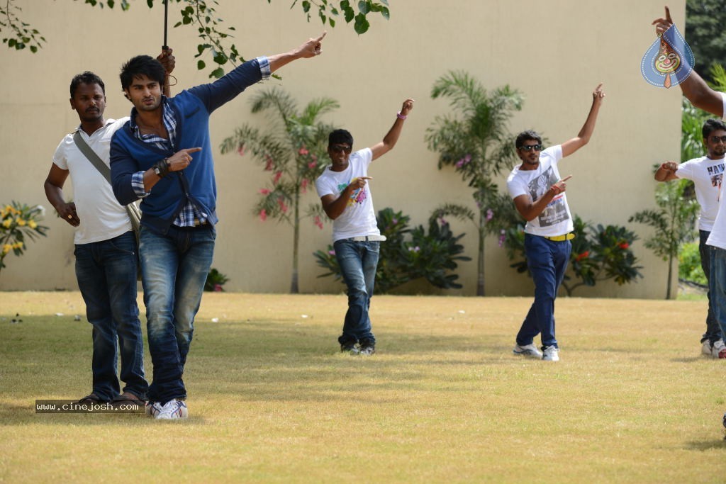 Aadu Magaadra Bujji Photos - 56 / 69 photos