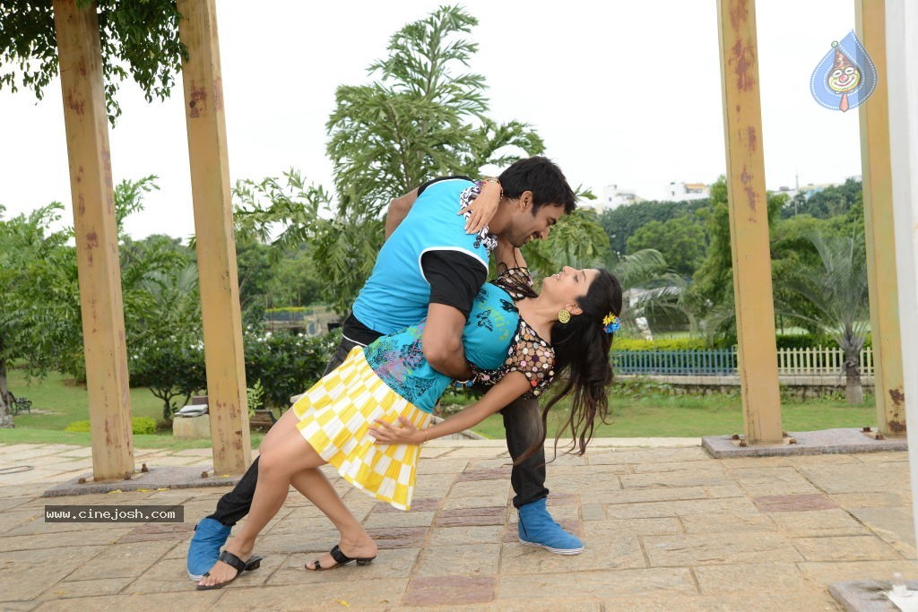 Aadu Magaadra Bujji Photos - 64 / 69 photos