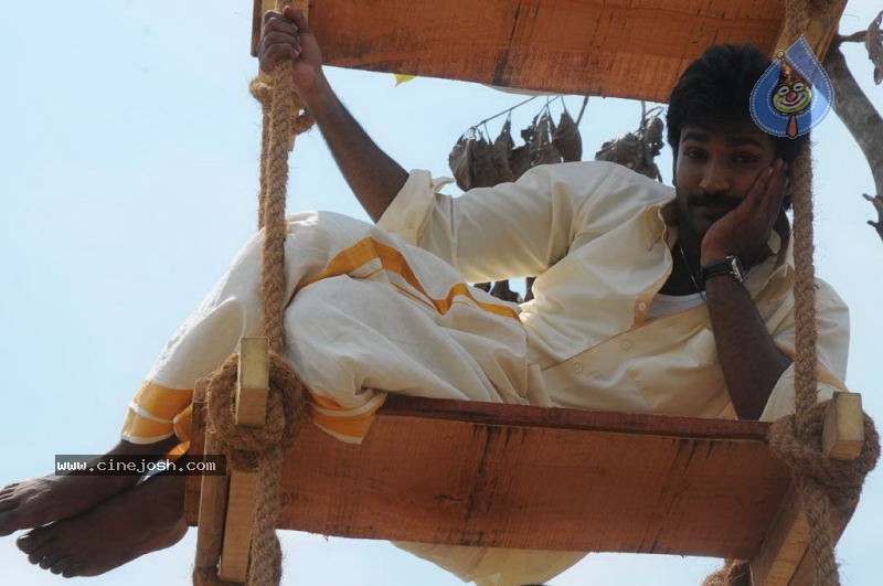 Aadu Puli Movie Stills - 72 / 127 photos