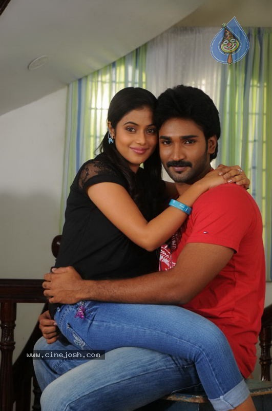 Aadu Puli Movie Stills - 94 / 127 photos