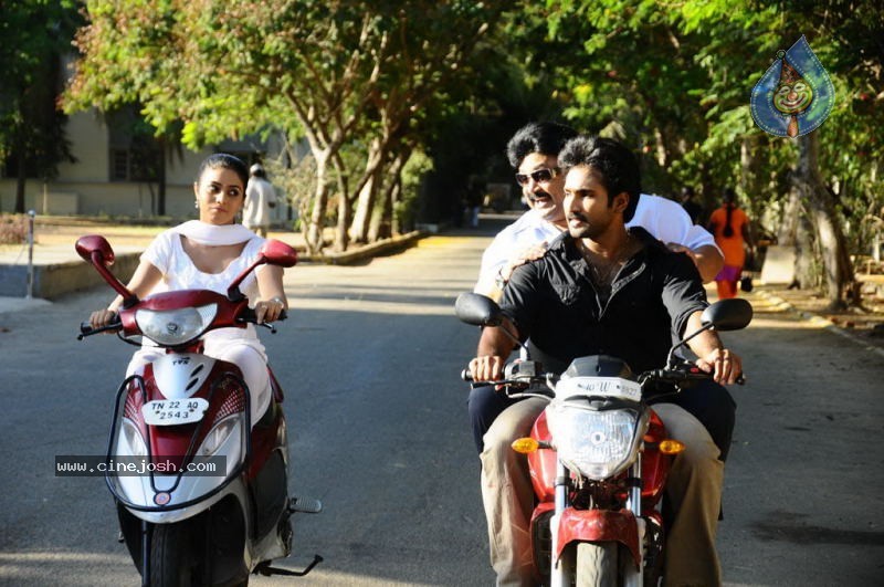 Aadu Puli Movie Stills - 103 / 127 photos