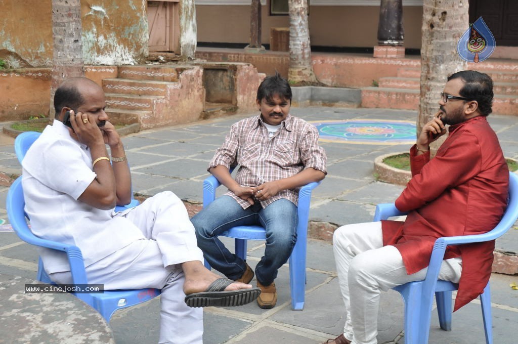 Aakasam Lo Sagam Stills & Wallpapers - 1 / 54 photos