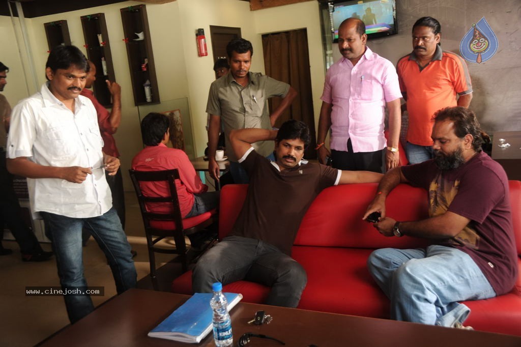 Aakasam Lo Sagam Stills & Wallpapers - 5 / 54 photos