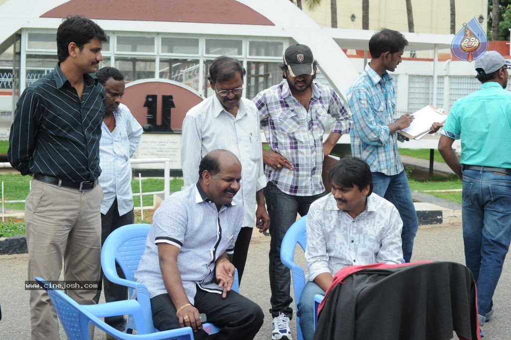 Aakasam Lo Sagam Stills & Wallpapers - 10 / 54 photos