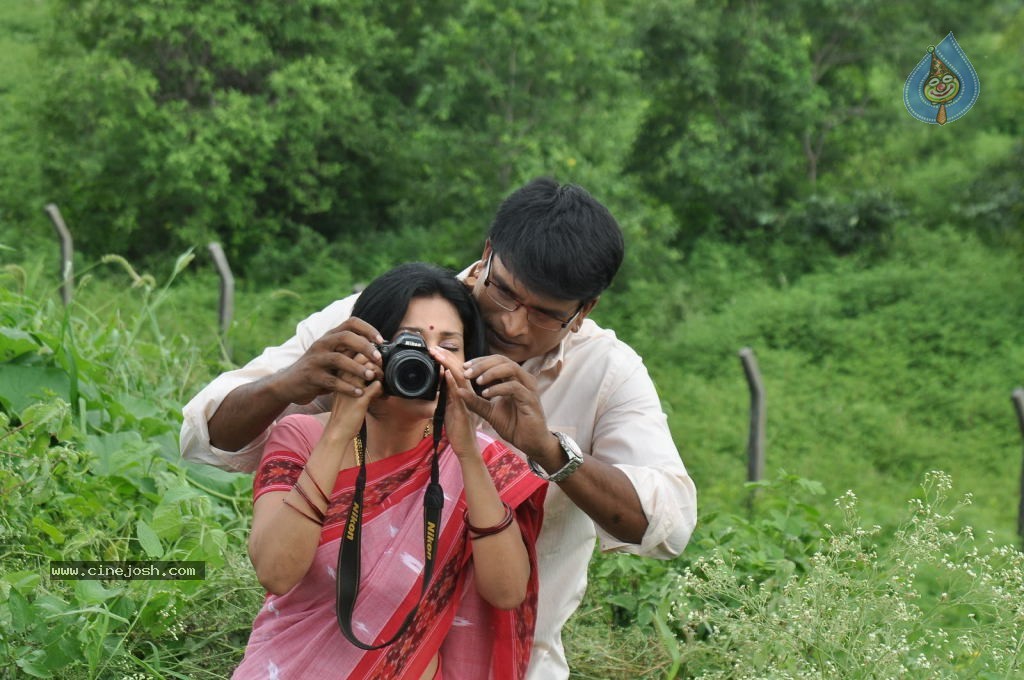 Aakasam Lo Sagam Stills & Wallpapers - 18 / 54 photos