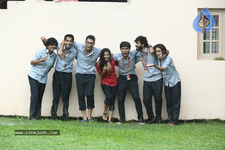 Aanandam Movie Latest Stills - 6 / 10 photos