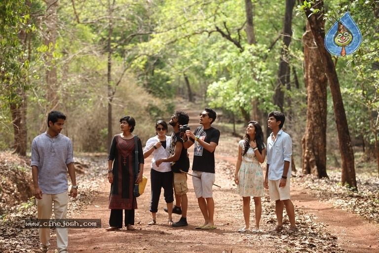 Aanandam Movie Stills - 3 / 9 photos