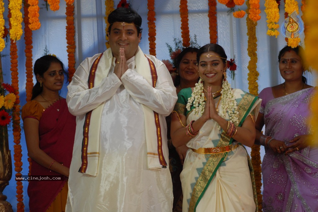 Aasa Dosa Appadam Movie Stills - 23 / 24 photos