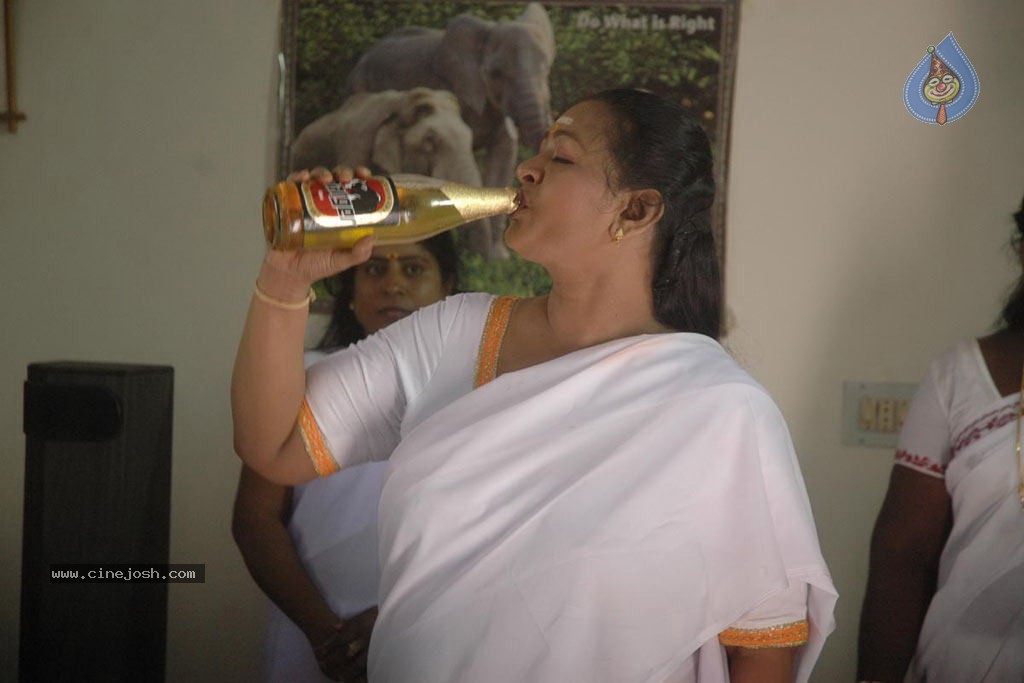 Aasami Tamil Movie Hot Stills - 5 / 24 photos