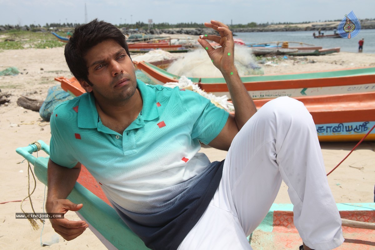 Aata Aarambam Movie Stills n Walls - 66 / 122 photos