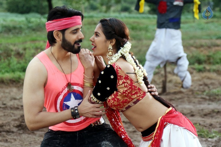 Aatadukundam Raa Photos and Posters - 2 / 11 photos