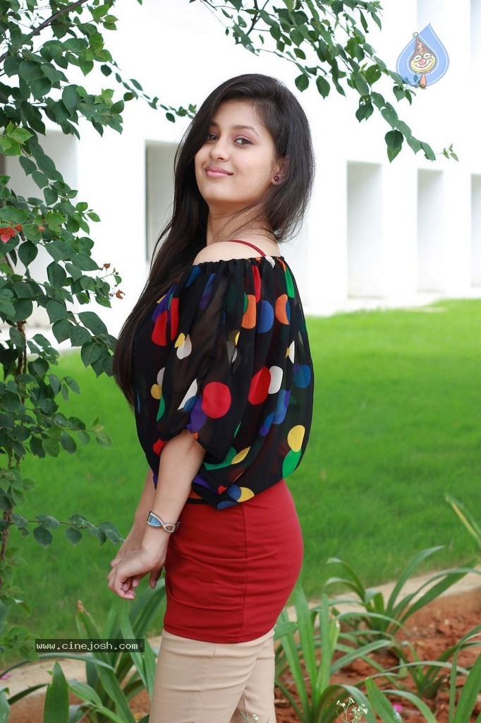 Aavi Kumar Movie Shooting Spot Stills - 7 / 40 photos