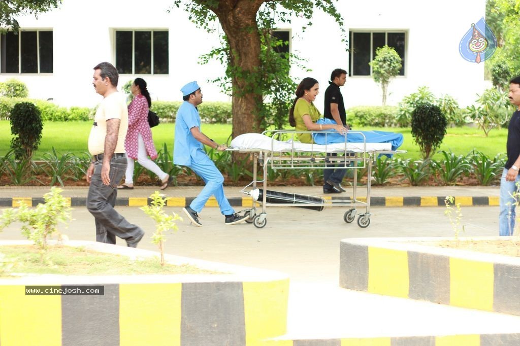 Aavi Kumar Movie Shooting Spot Stills - 9 / 40 photos