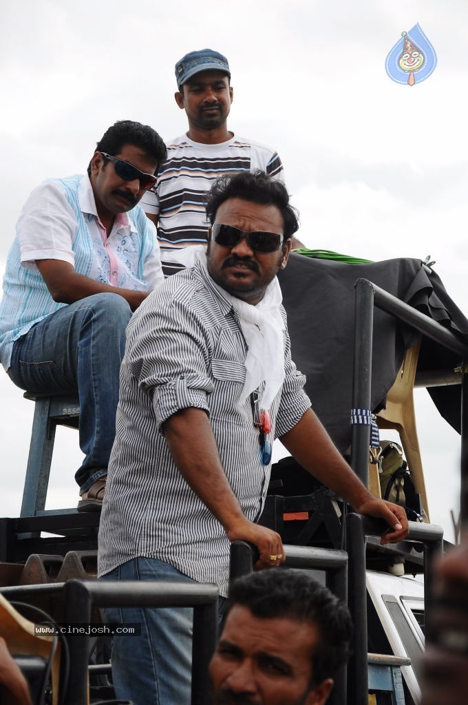 Action 3D Movie Stills - 58 / 127 photos