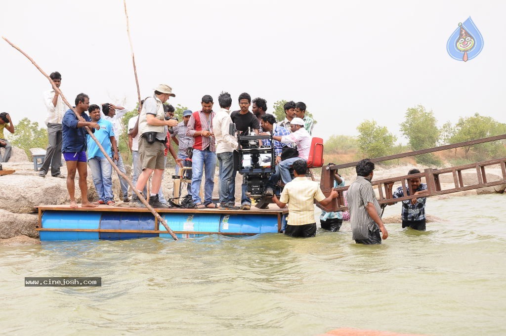 Action 3D Movie Stills - 62 / 127 photos