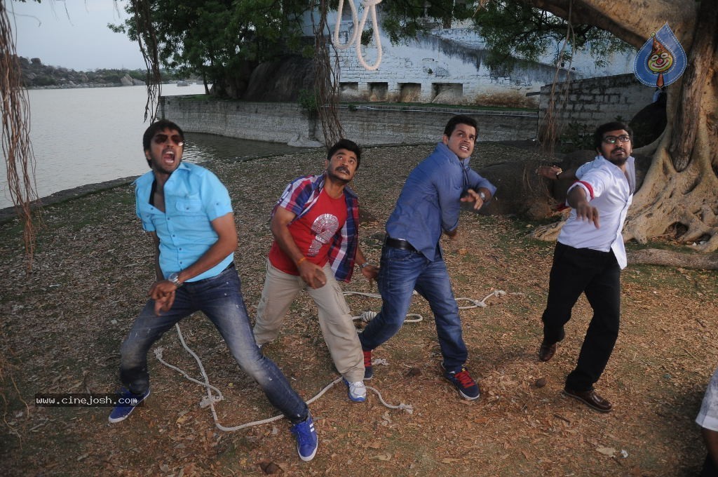 Action 3D Movie Stills - 64 / 127 photos