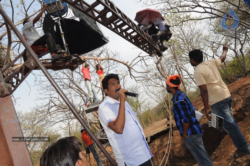 Action 3D Movie Stills - 78 / 127 photos