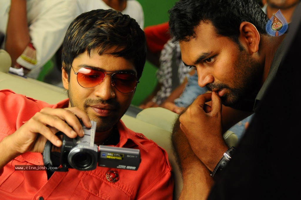 Action 3D Movie Stills - 121 / 127 photos