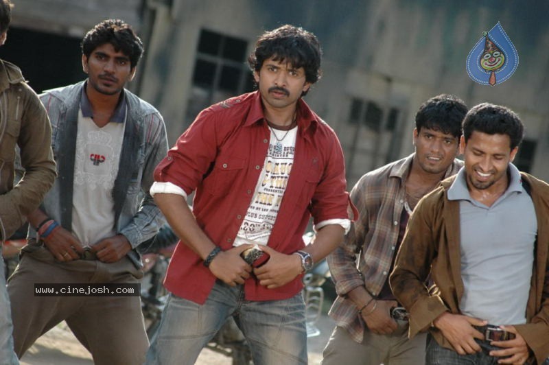 Ade Nuvvu Ade Nenu Movie Stills - 22 / 38 photos