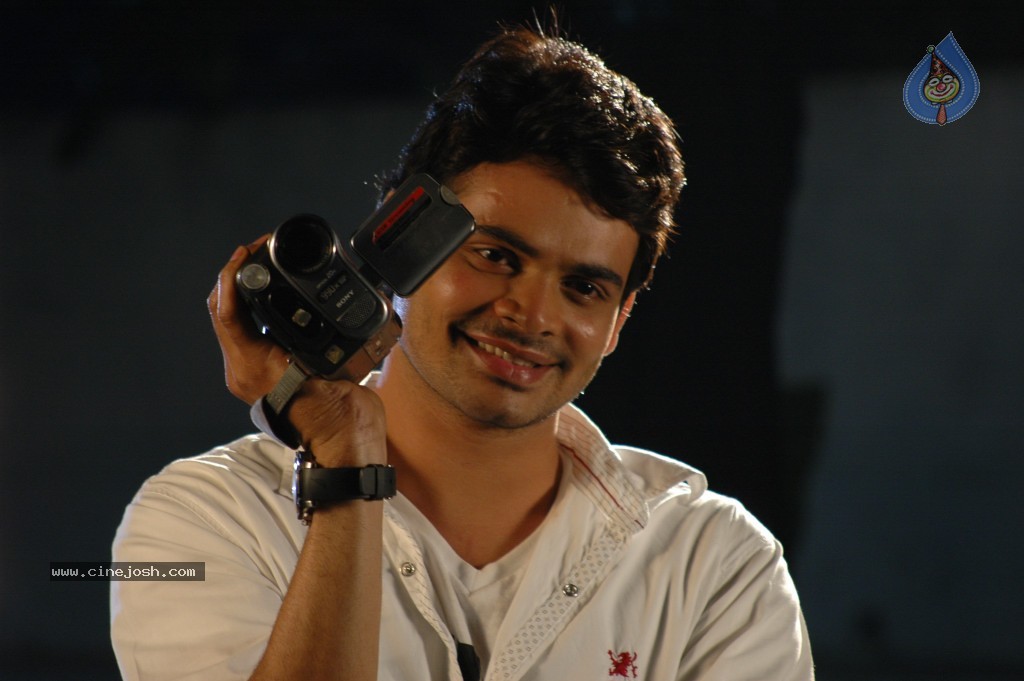 Ade Prema Movie Stills - 17 / 70 photos