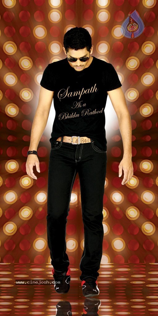 Adhee Lekka Nikki Stils - 27 / 90 photos